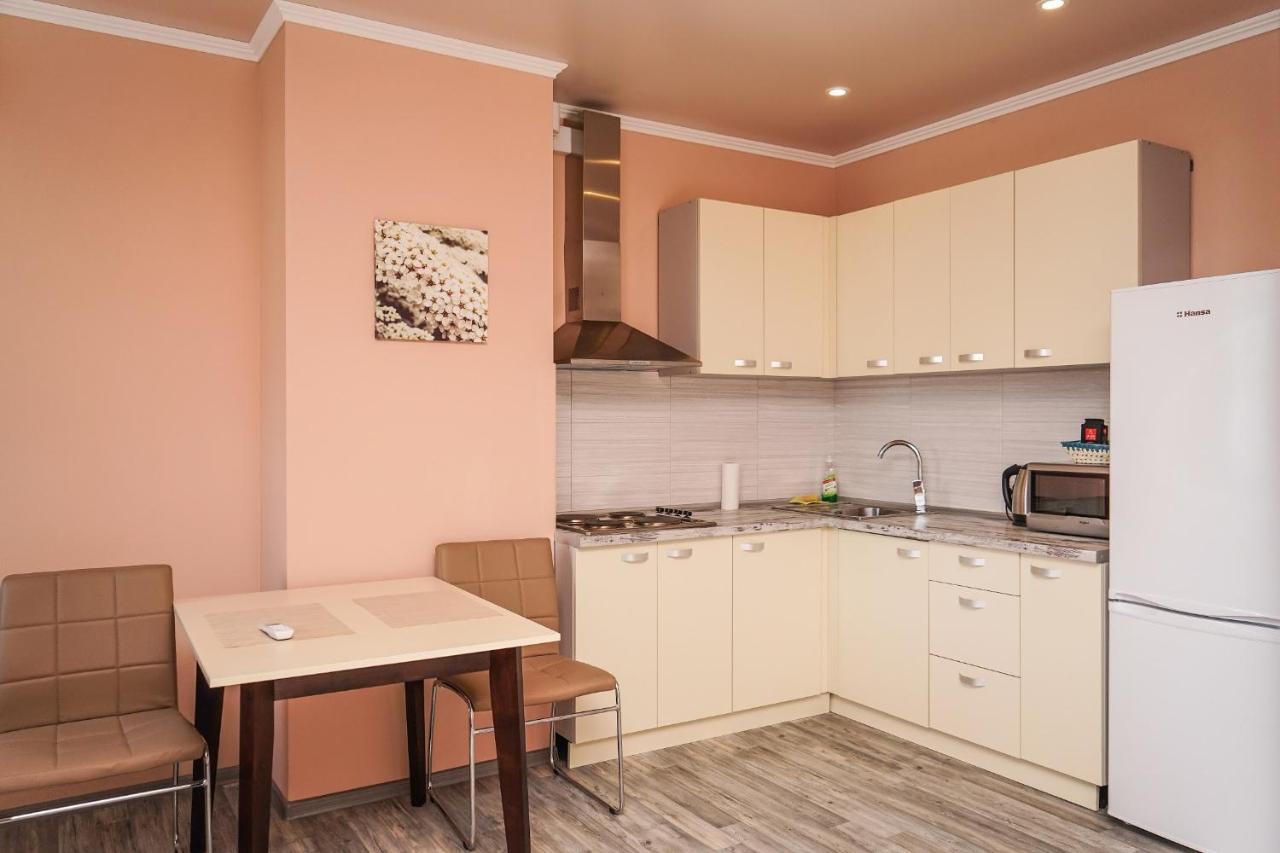 קייב Cozy Apartment In A New Building Close To The Downtown מראה חיצוני תמונה